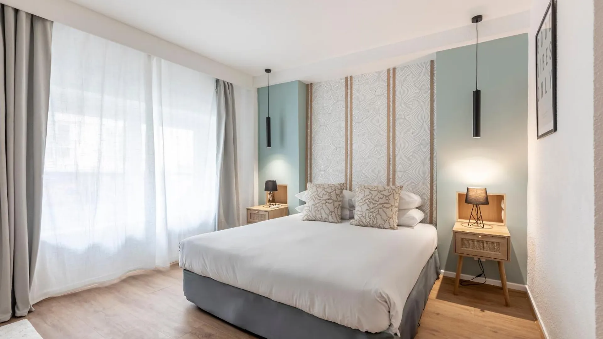 Le Bastille By Sweett Paris France