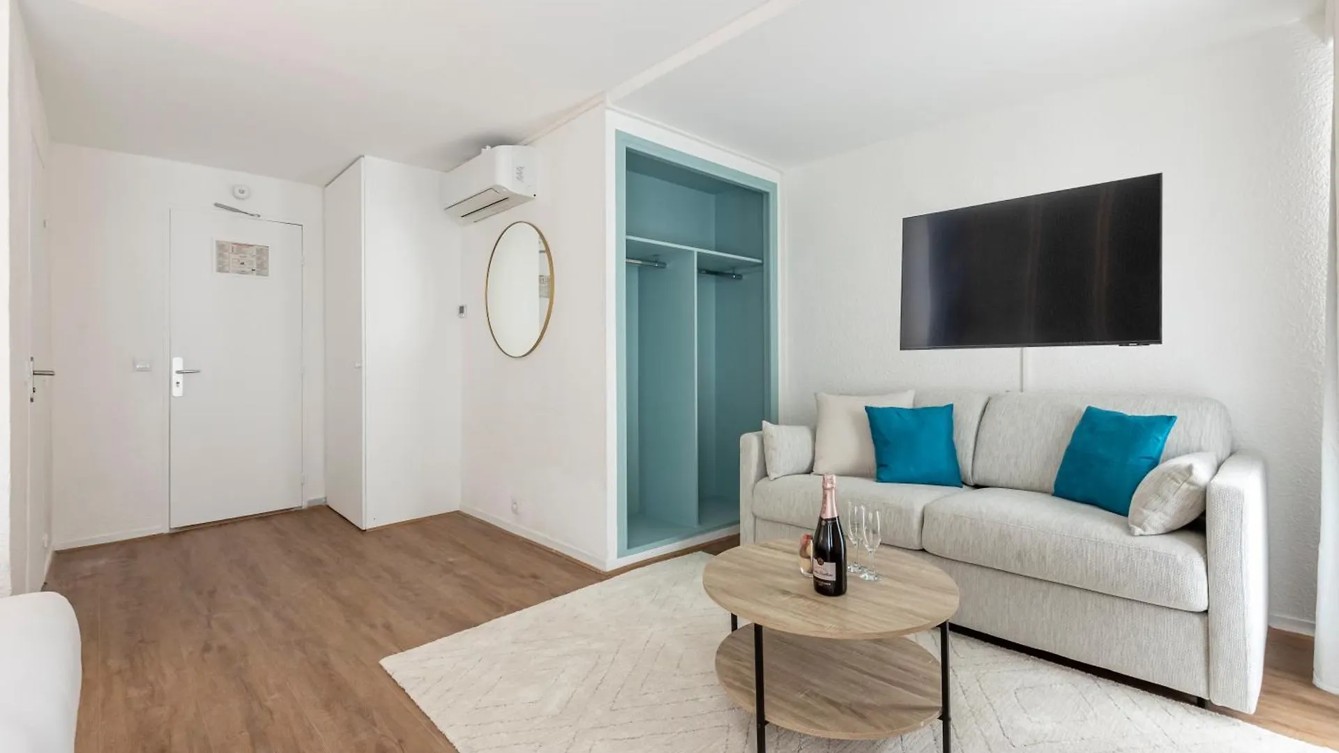 *** Hotel Le Bastille By Sweett Paris France