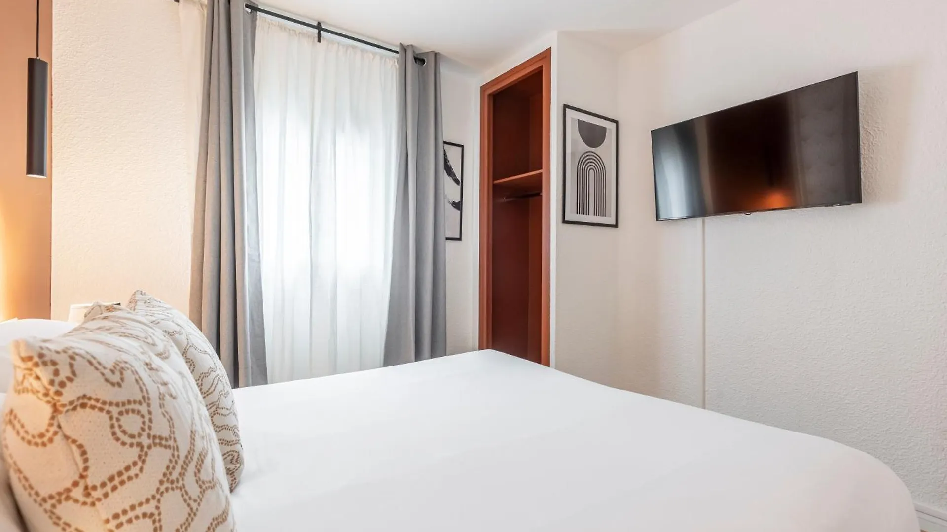 Le Bastille By Sweett Paris France